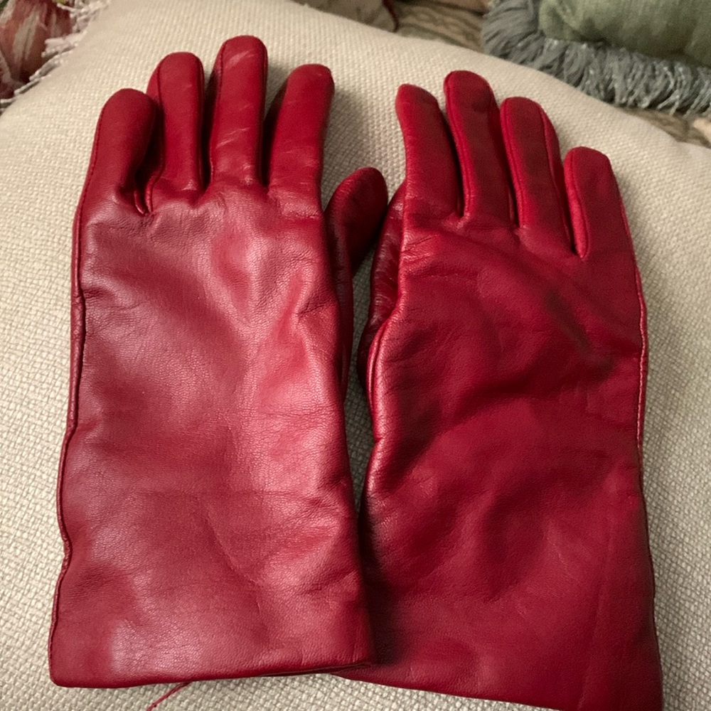 Women’s red leather gloves
